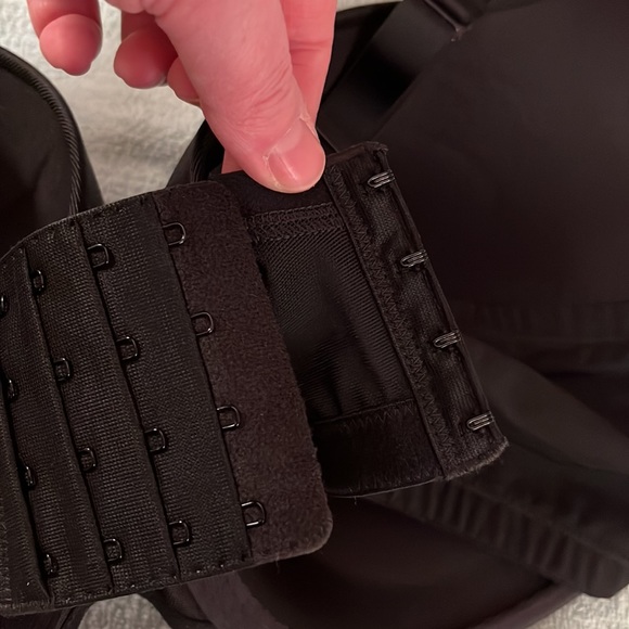 DISCONTINUED Cacique Bra - Picture 5 of 9